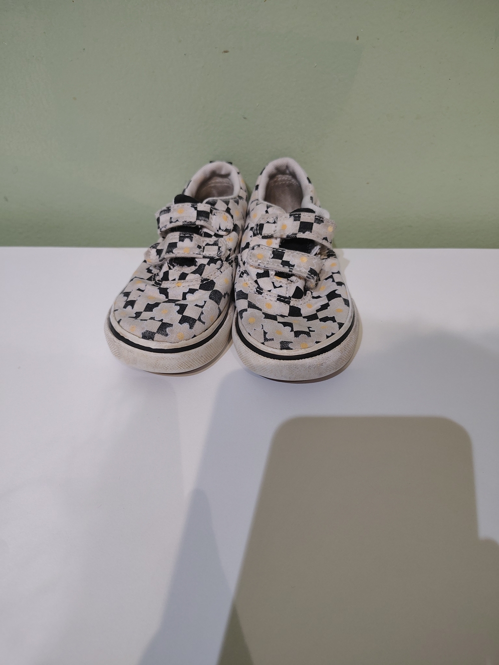 Vans Toddler Size 7 Girls Flowers Floral Canvas Shoes White Black Yellow
